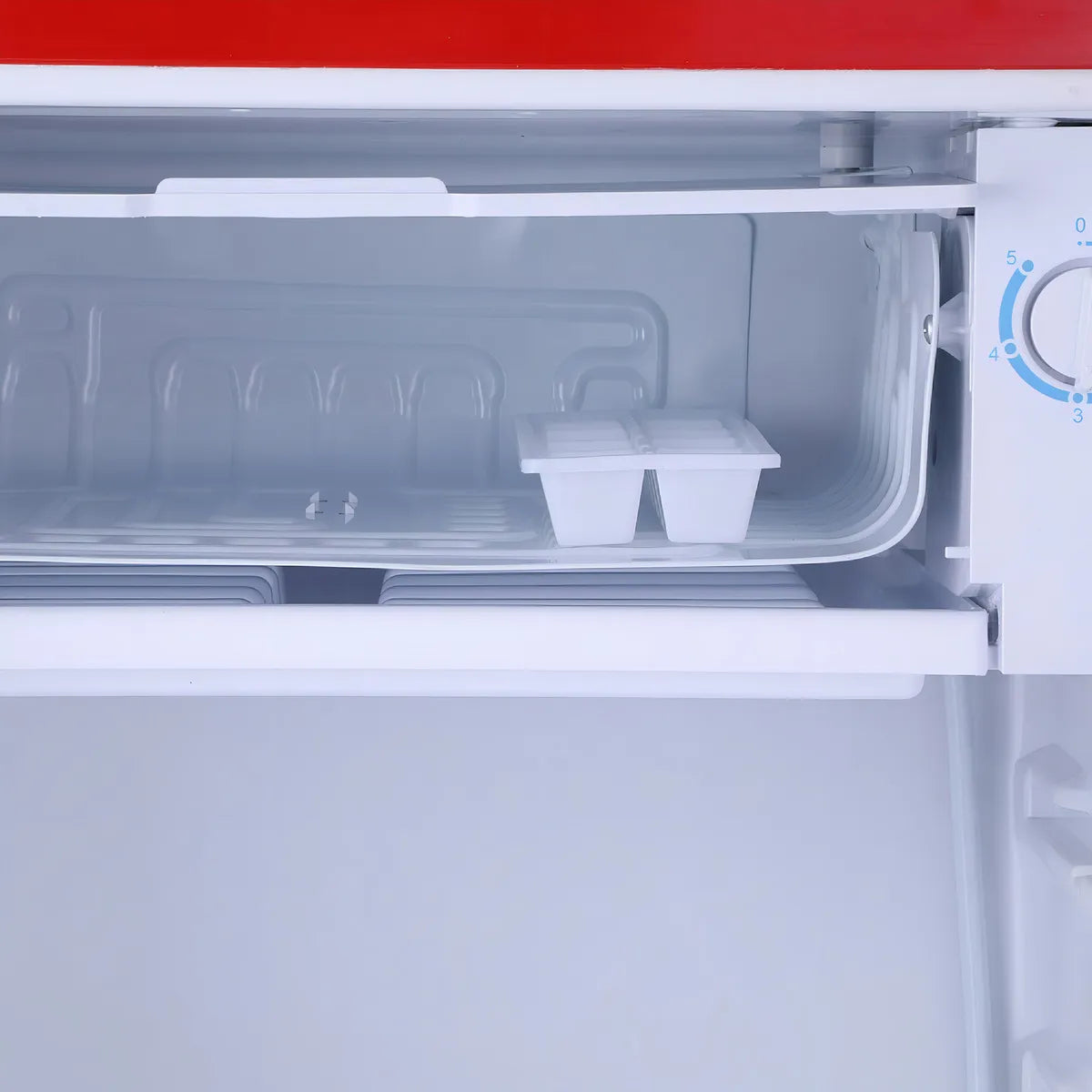 Frigobar Retro Libero LFB-90M 98 Litros Color Rojo