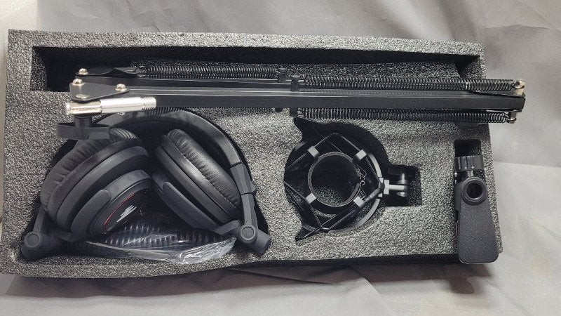 Microphono Para Podcasting Con Kit De Arriculares Para Estudio Maono Au-Aoah Negro