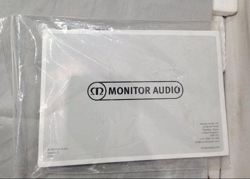 Parlantes Monitor Audio Bronze 50 Nogal