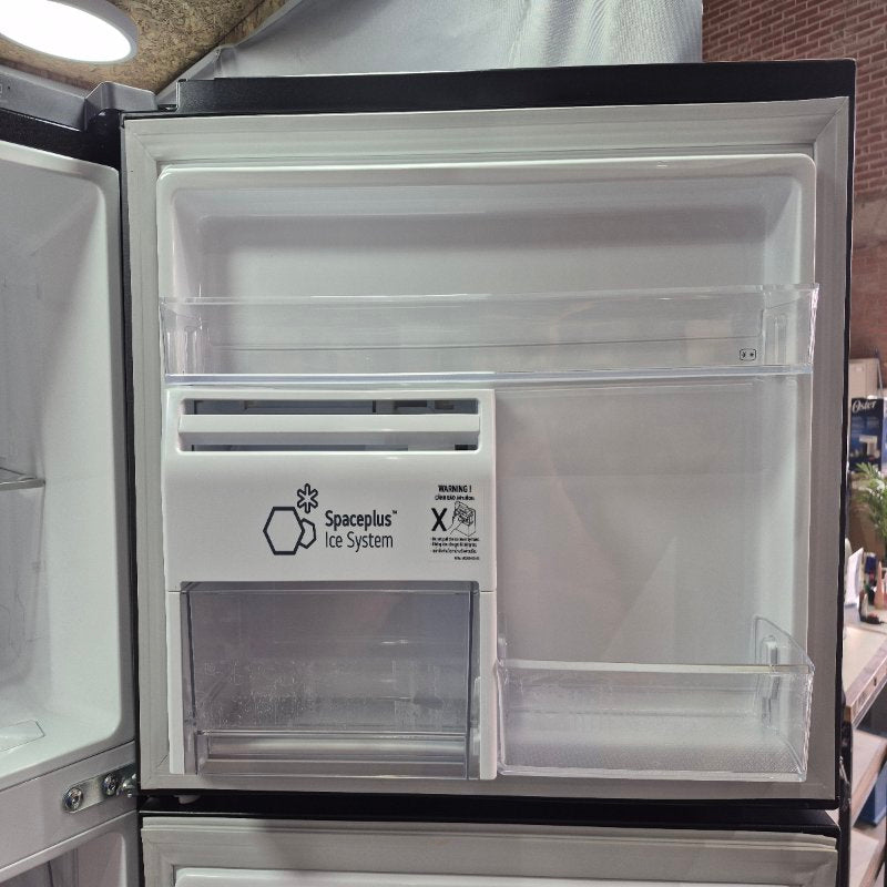 Refrigerador LG VT40APMC Negro 383 Litros 71X176X68 cm