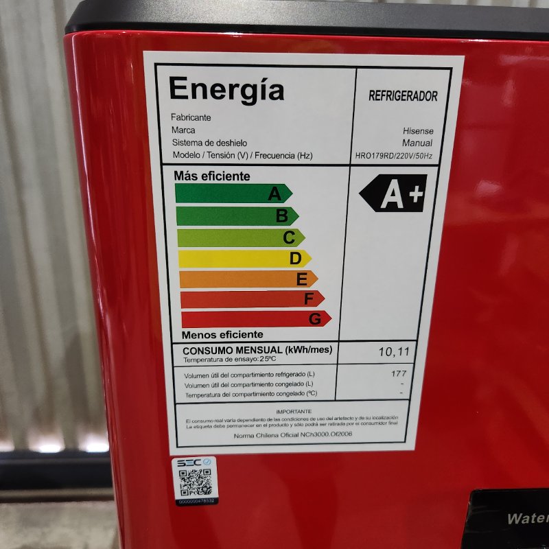 Refrigerador Hisense HRO179RD Rojo 177 Litros, 49x123x50 cm