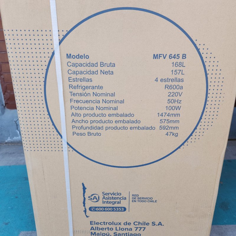 Congelador Vertical Mademsa MFV645B Blanco 157 Litros