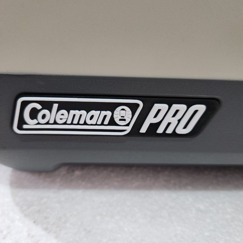 Cooler Coleman Pro Beige/Plomo 9QT 8.5 Litros