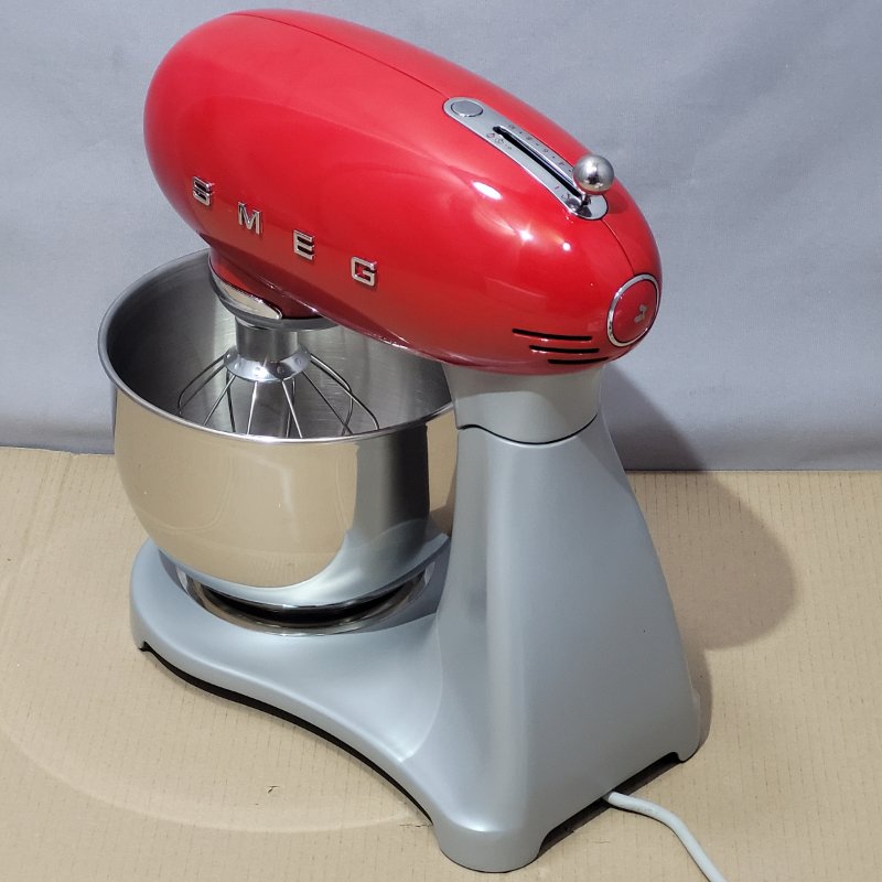 Batidora Stand Mixer Smeg SMF02RDEU 4.8 Litros Rojo