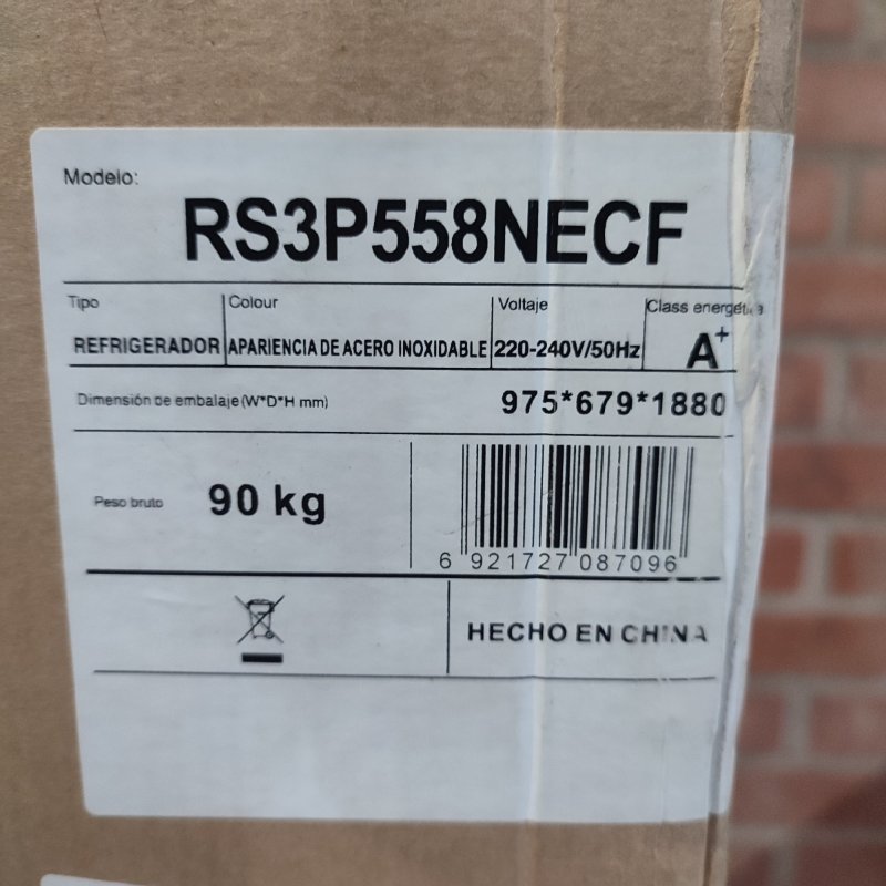 Refrigerador Side by Side No Frost Hisense RS3P558NECF Plateado 531 Litros