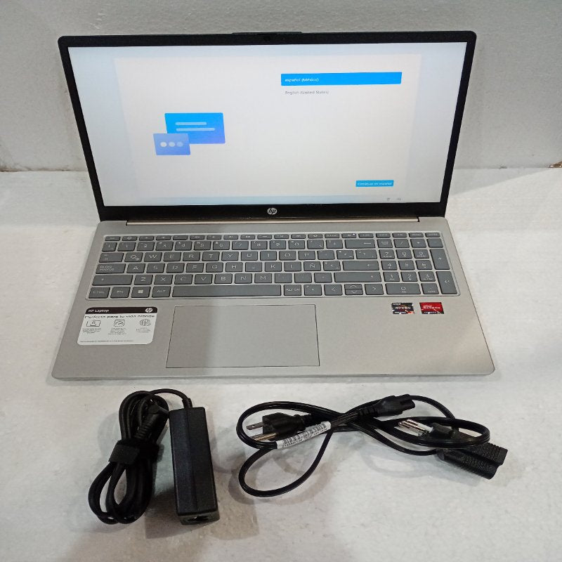 Notebook HP 15-fc0043la 15.6" AMD Ryzen 3 7320U 8GB RAM 512GB SSD