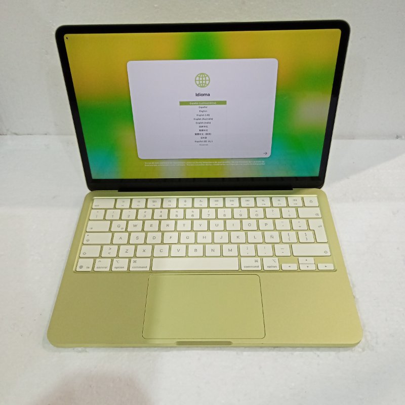Laptop Apple MacBook Neo 13A18, A3404 256GB 8GB Verde Limón