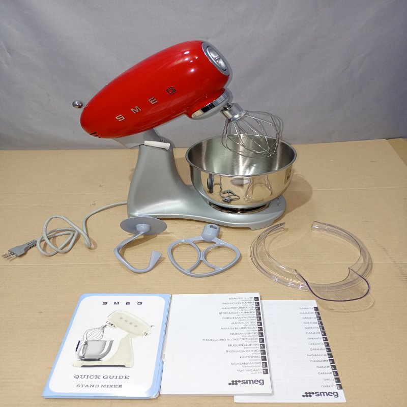 Batidora Stand Mixer Smeg SMF02RDEU 4.8 Litros Rojo