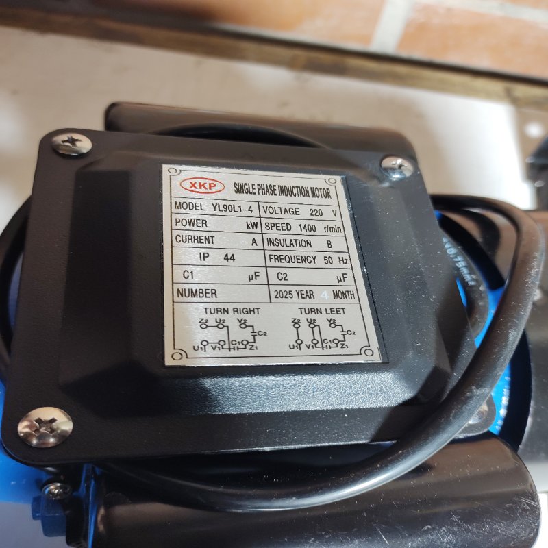 Molino Eléctrico de Granos KXP 140 con Disco de Piedra, Azul