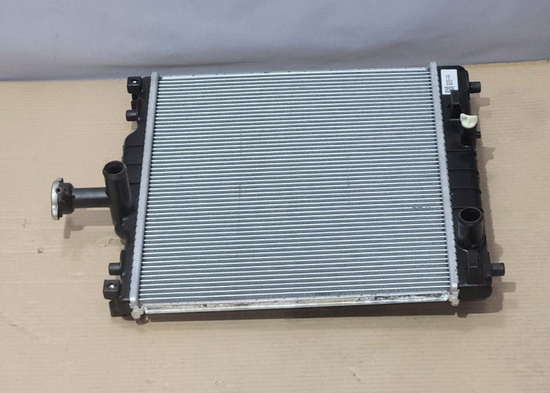 Radiador Suzuki 17700M67P00