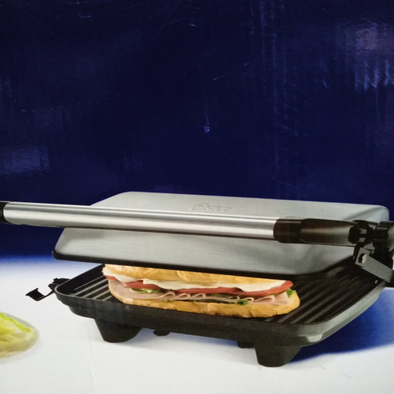 Sandwichera Oster CKSTPA2880 1200W