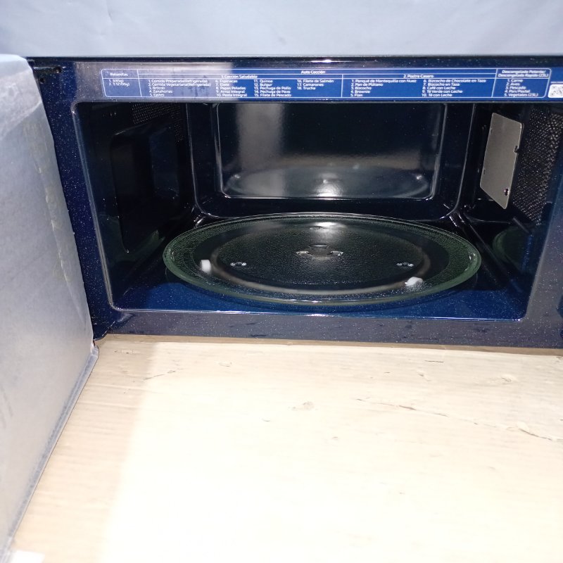 Microondas Samsung MS32DG4504AGZS con Power Defrost, 32 Litros