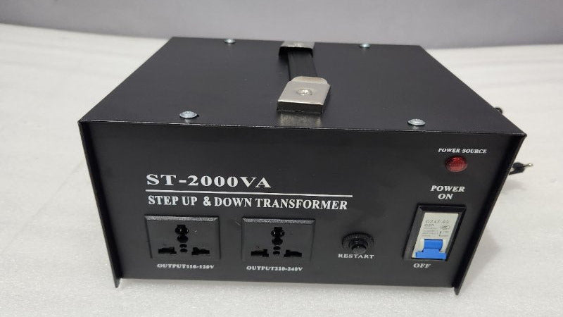 Transformador de Voltaje Genérico ST-2000VA