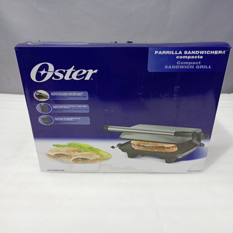 Sandwichera Oster CKSTPA2880