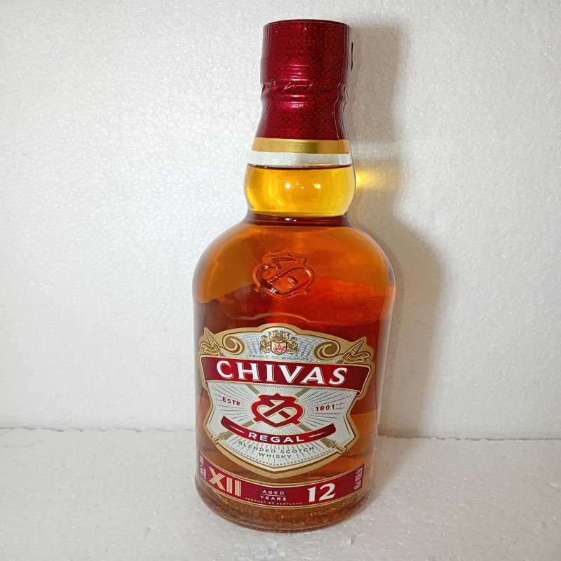 Whisky Chivas Regal Aged 12 Years Blended Scotch 750 ml
