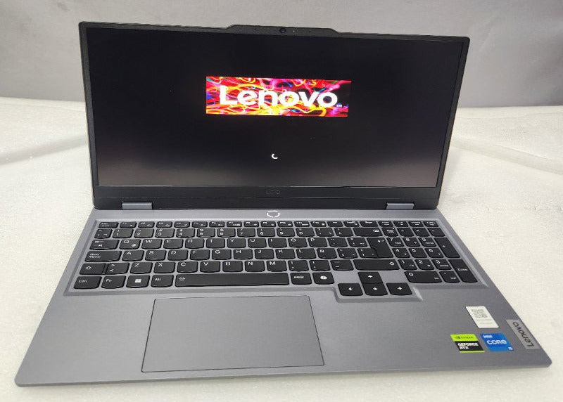 Notebook Gamer Lenovo LOQ 15IAX9 15.6" Intel Core i5-12450HX 16GB RAM 512GB SSD RTX 3050