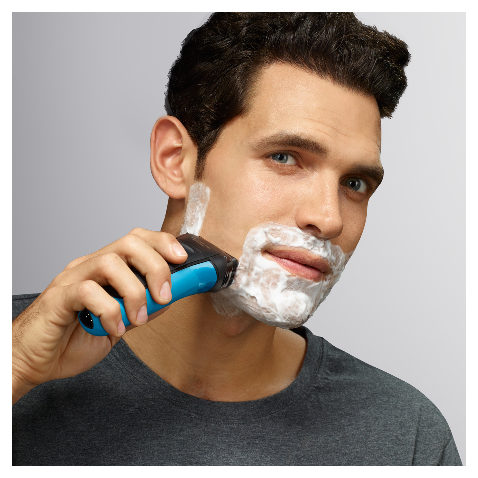 Series 3 310s Wet & Dry shaver with 3 flexible blades