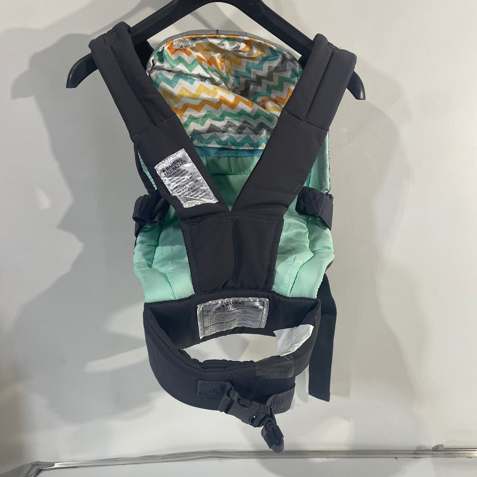 Porta Bebe Infantino Cuddle Up-Ergonomic Gris