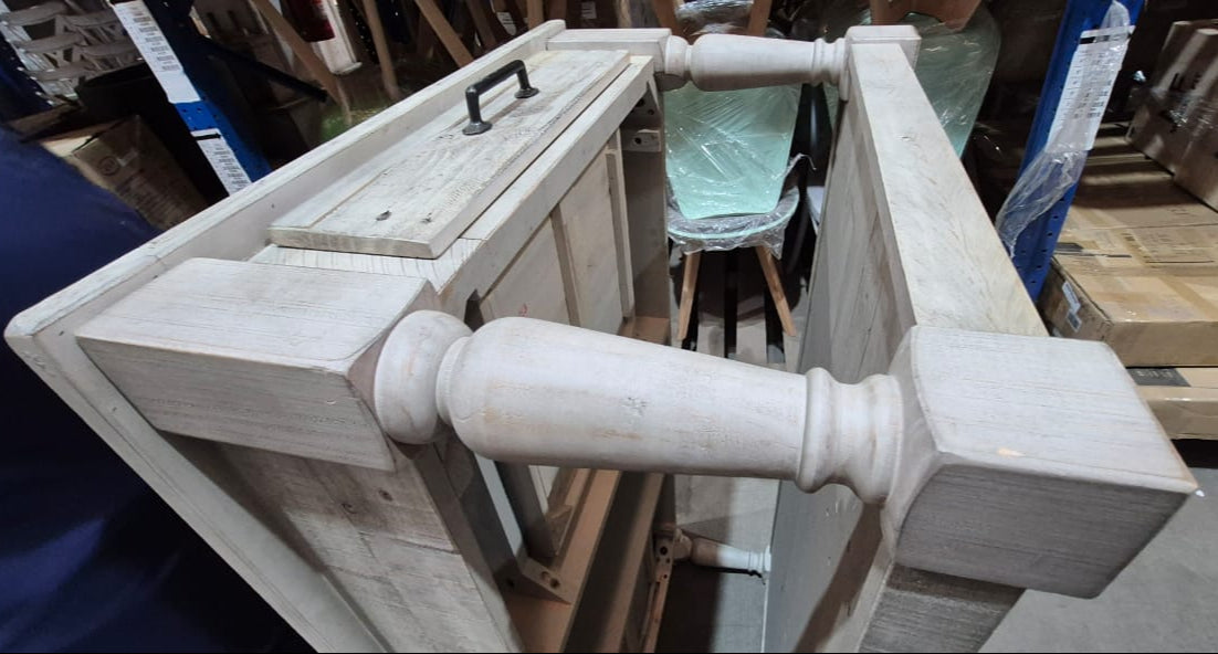 MESA DE CENTRO RUSTICA CON 2 CAJONES DESIGN BY ASHLEY SHAWNALORE T782-1