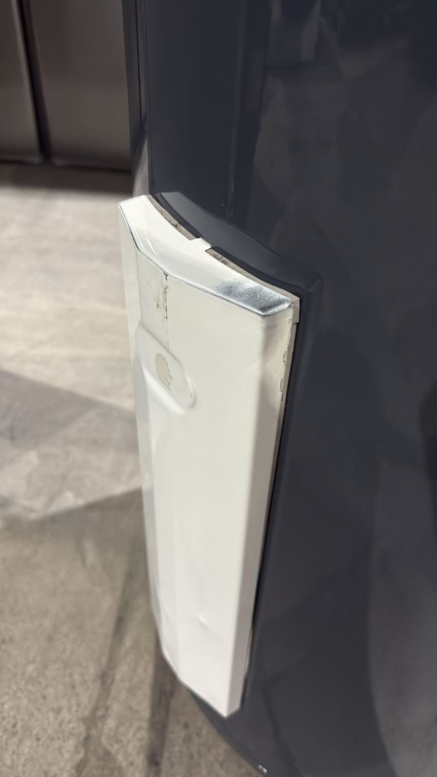 Termoacumulador Eléctrico Ursus Trotter Gris 200 Litros