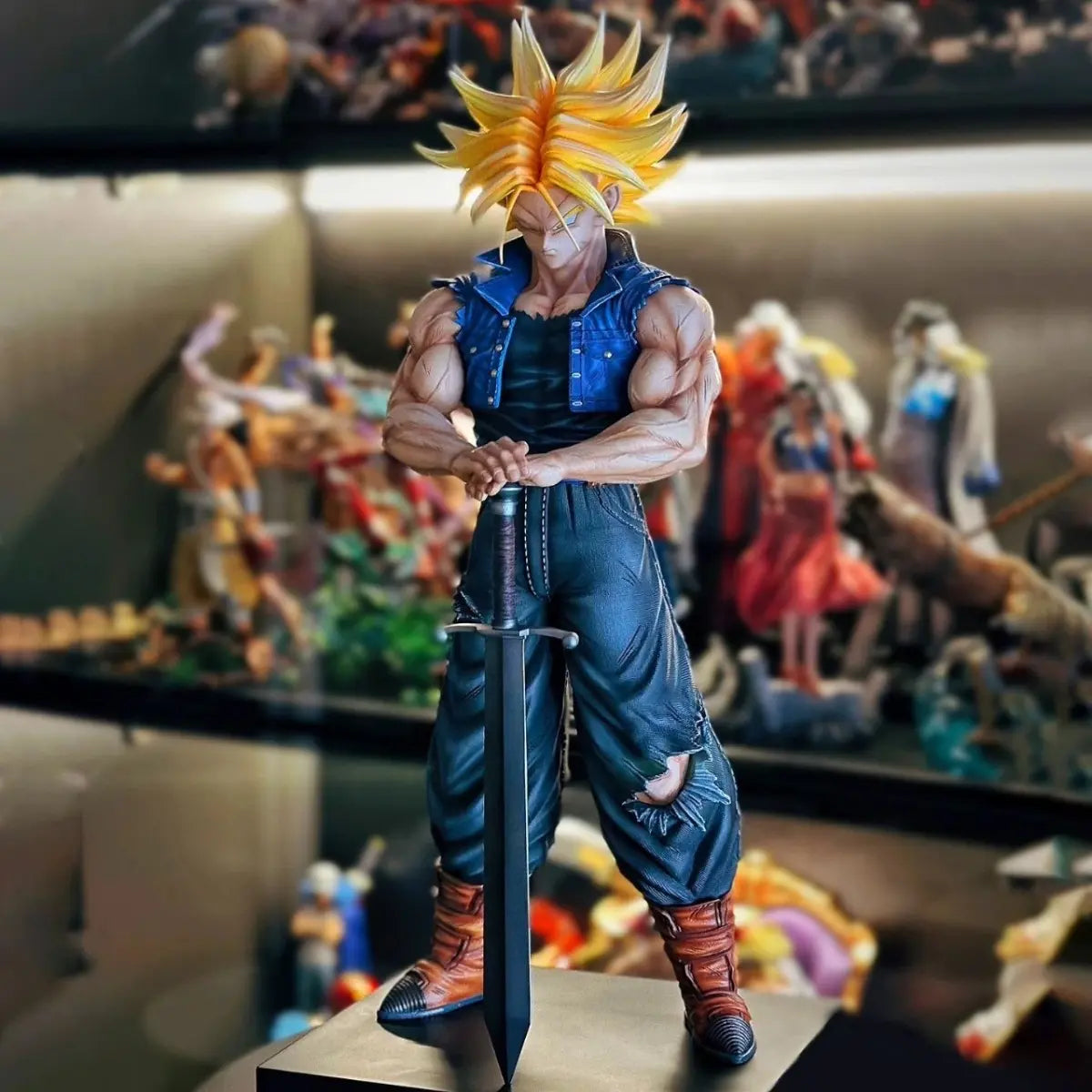 Figura de Colección Dragon Ball Trunks Super Saiyajin 25 cm