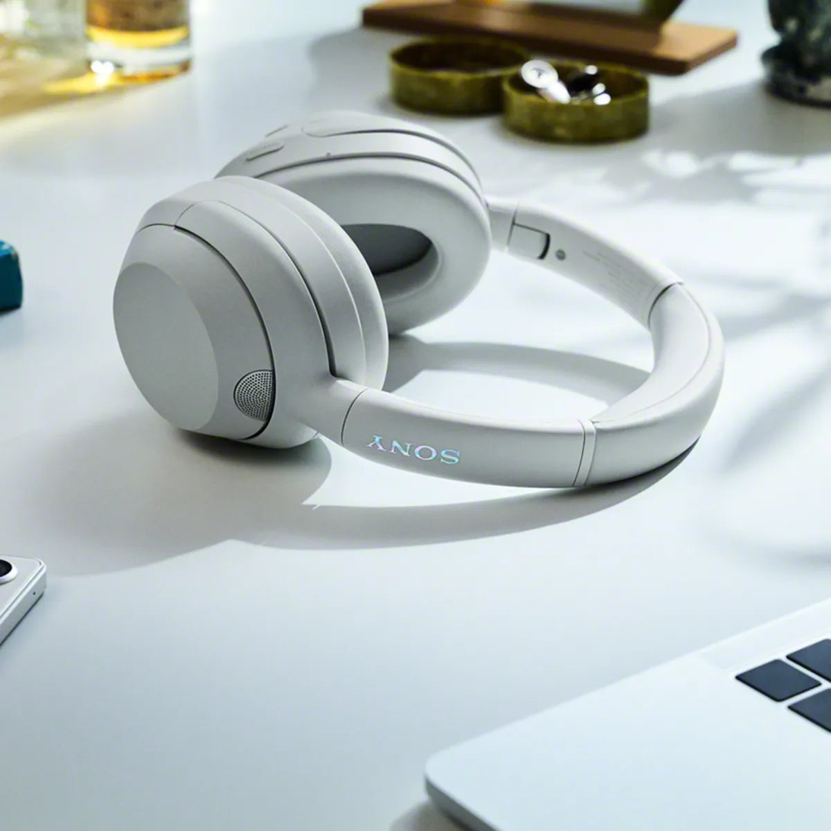 Audífonos Inalámbricos Sony ULT WEAR WH-ULT900 con Cancelación de Ruido, Blanco