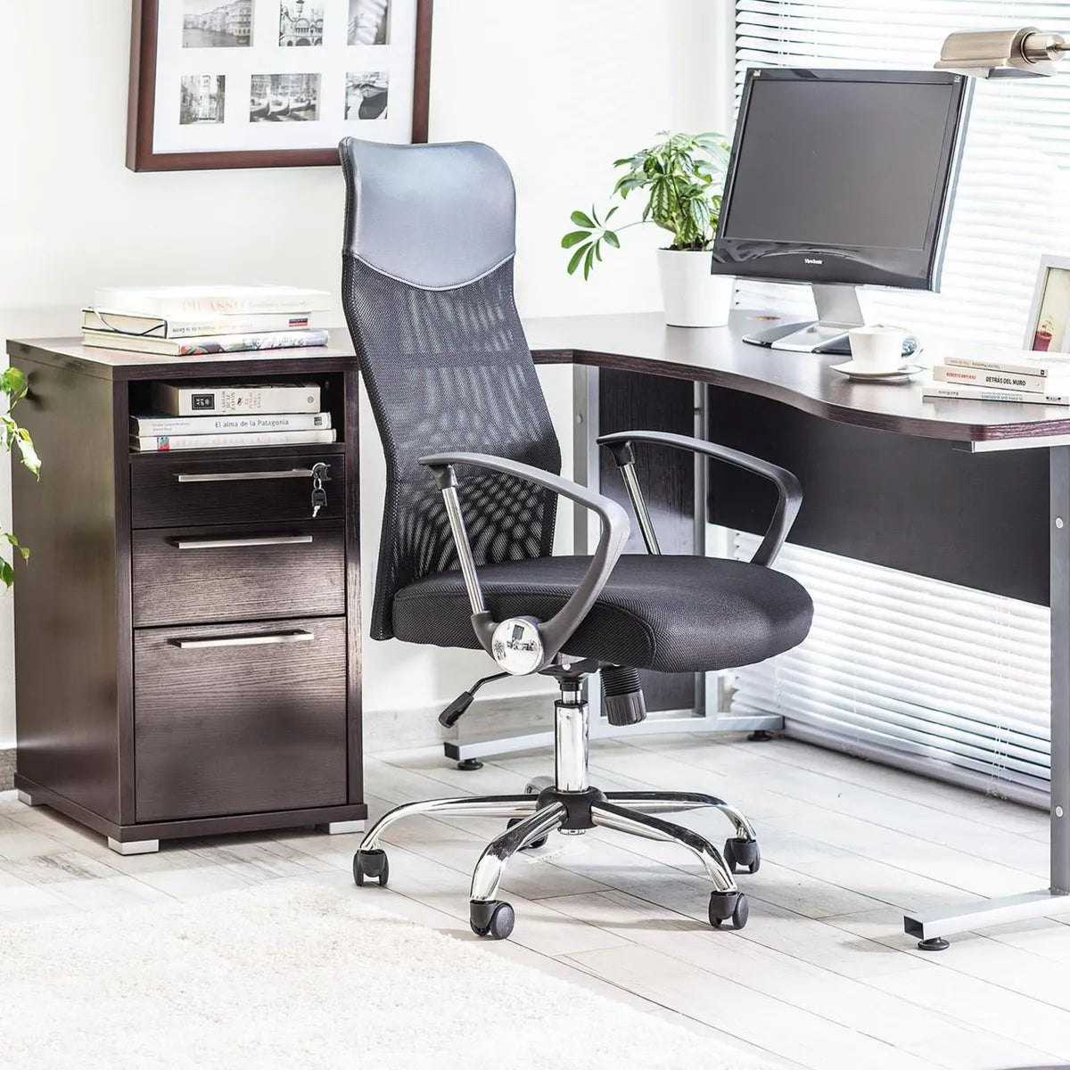 Silla de Escritorio Ejecutiva Just Home Collection Malla Negra