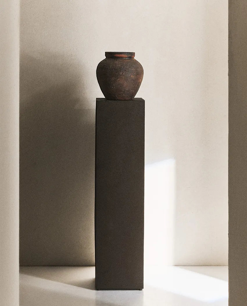 Pedestal de Metal Alargado Zara Home Negro