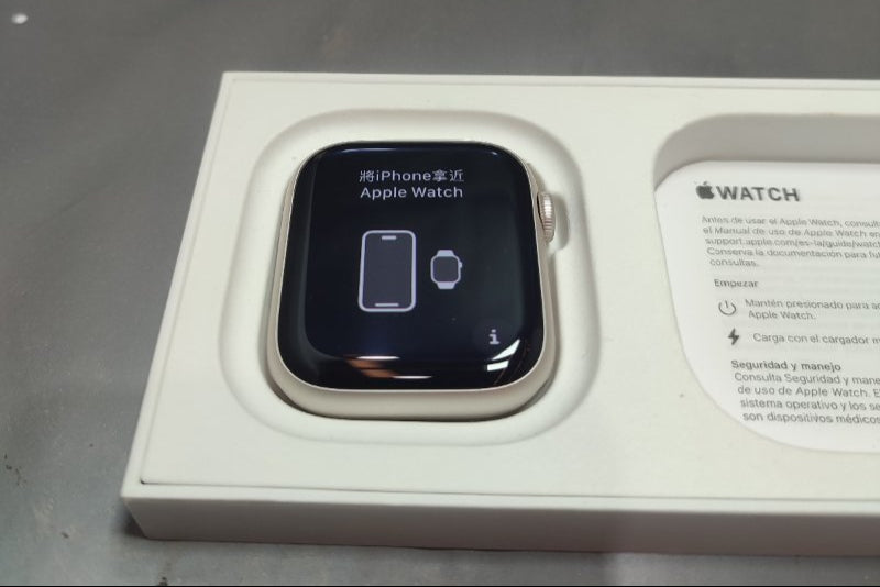 Reloj Apple Watch Series 9 A2980 Starlight All Star 45mm (M/L)