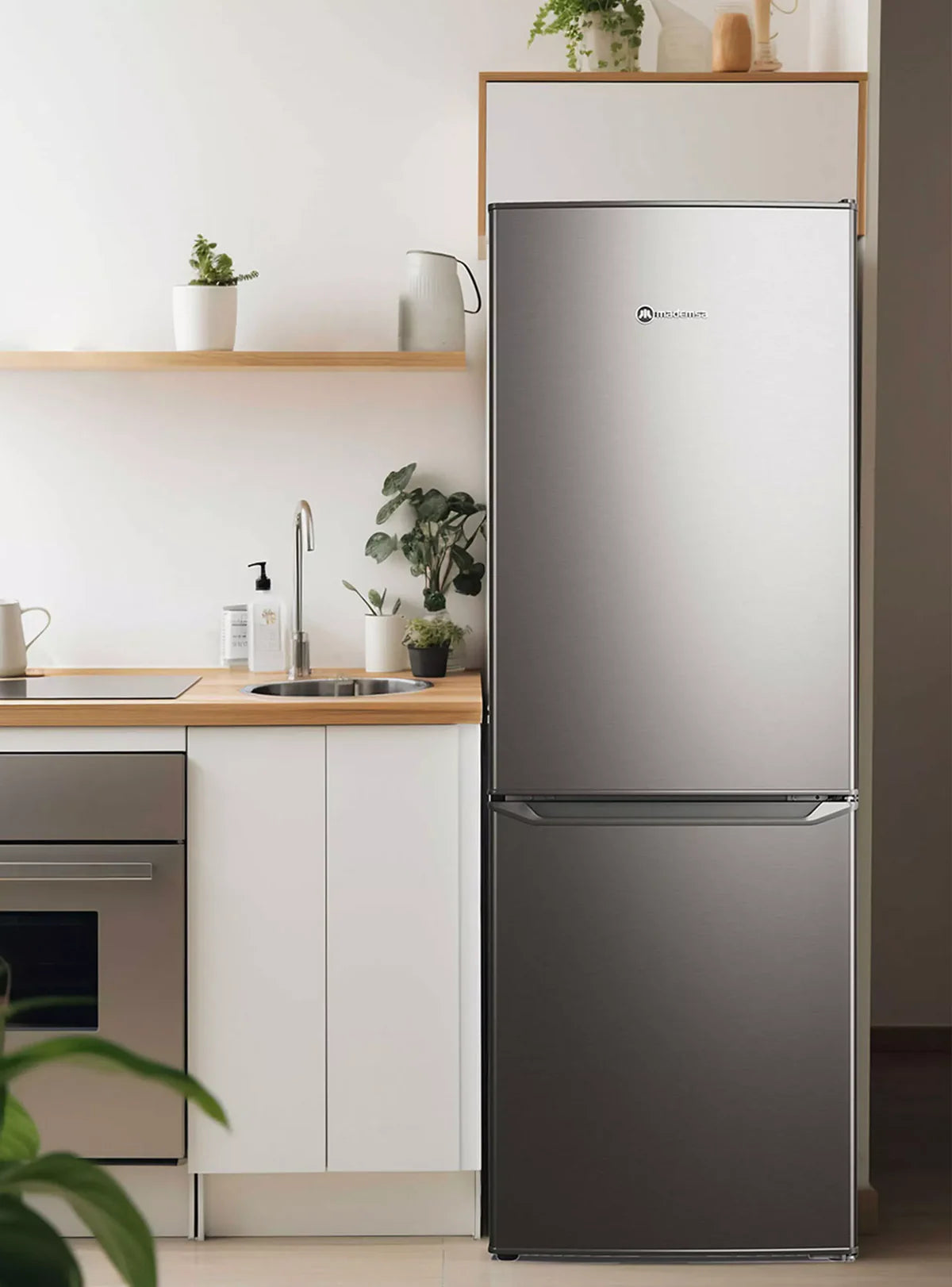Refrigerador Mademsa MED165 Silver 173 Litros
