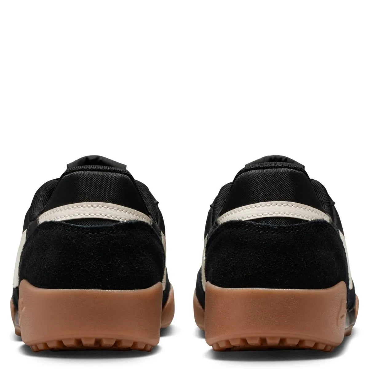 Zapatilla Urbana Nike Terra Manta Suede Talla 38.5 EUR, Negro