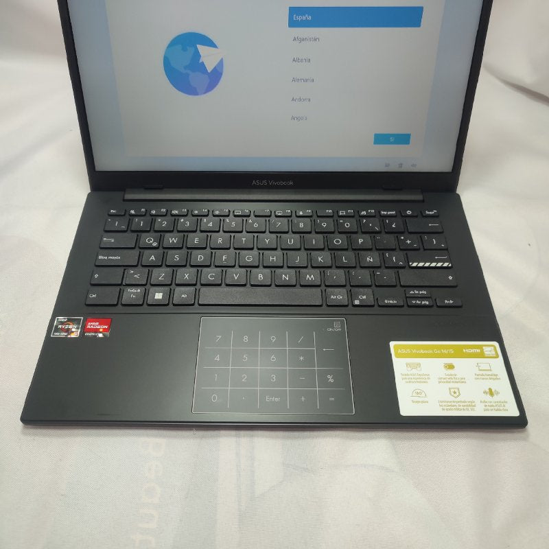 Notebook Asus Vivobook E1404f Mixed Black Cpu: Amd R5-7520u / Ram: 8gb / Ssd: 512gb