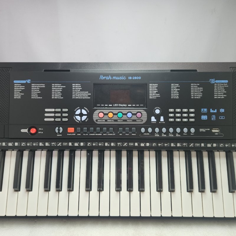 Teclado Electrónico Ibrahim Music 61 Teclas Negro con Atril y Funda