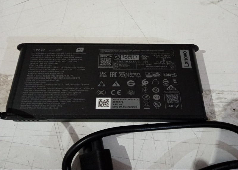 Notebook Gamer Lenovo LOQ 15ARP9 15.6" AMD Ryzen 5 7235HS 16GB RAM 512GB SSD RTX 3050
