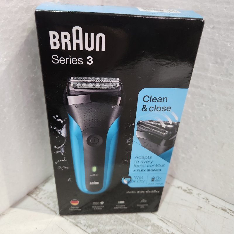 Series 3 310s Wet & Dry shaver with 3 flexible blades