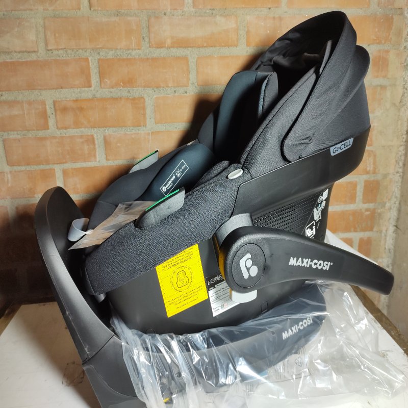Silla de Auto Cabriofix + FamilyFix S Negro Maxi Cosi Negro