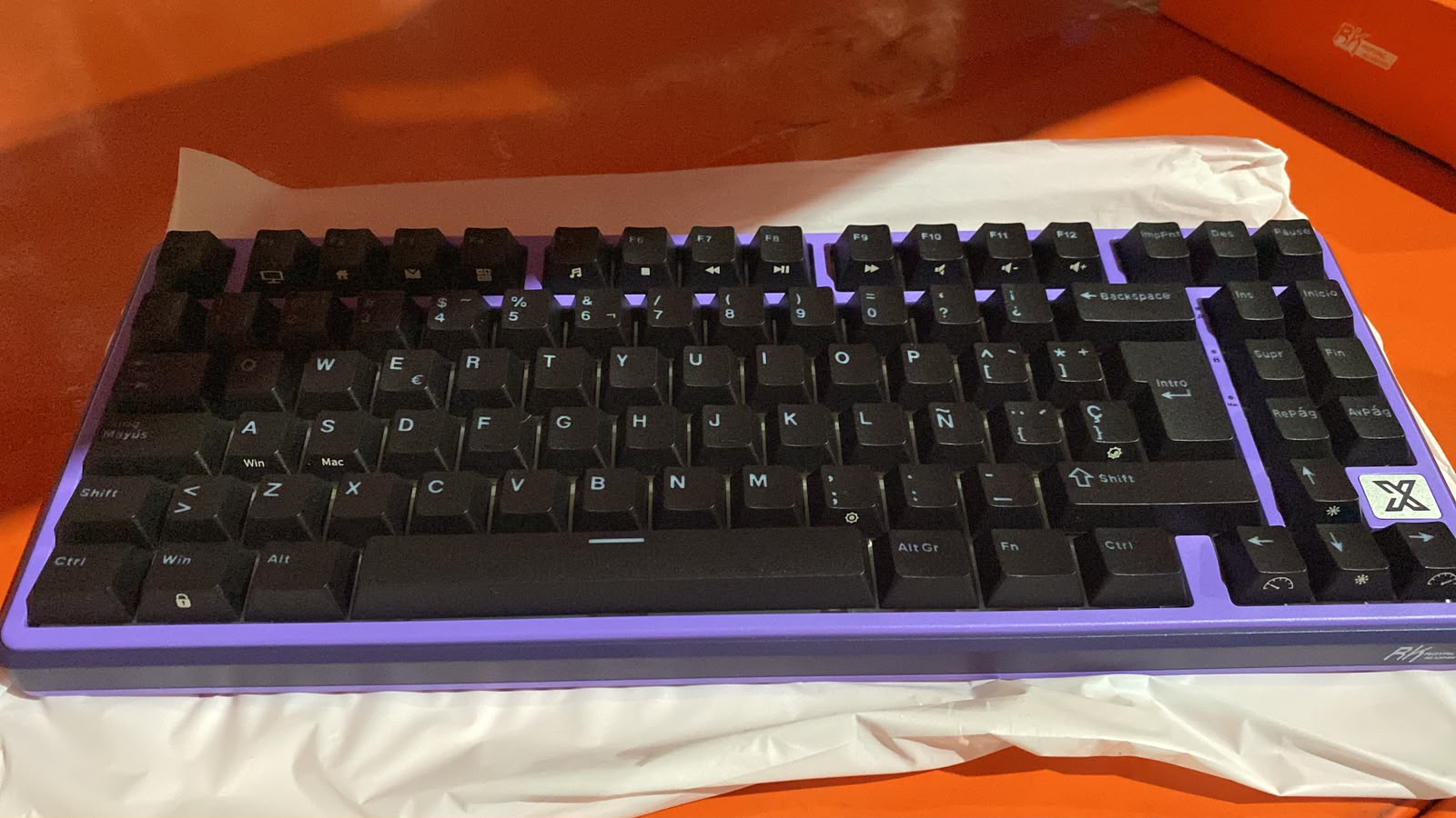 Teclado Mecánico RK X87 Negro Morado