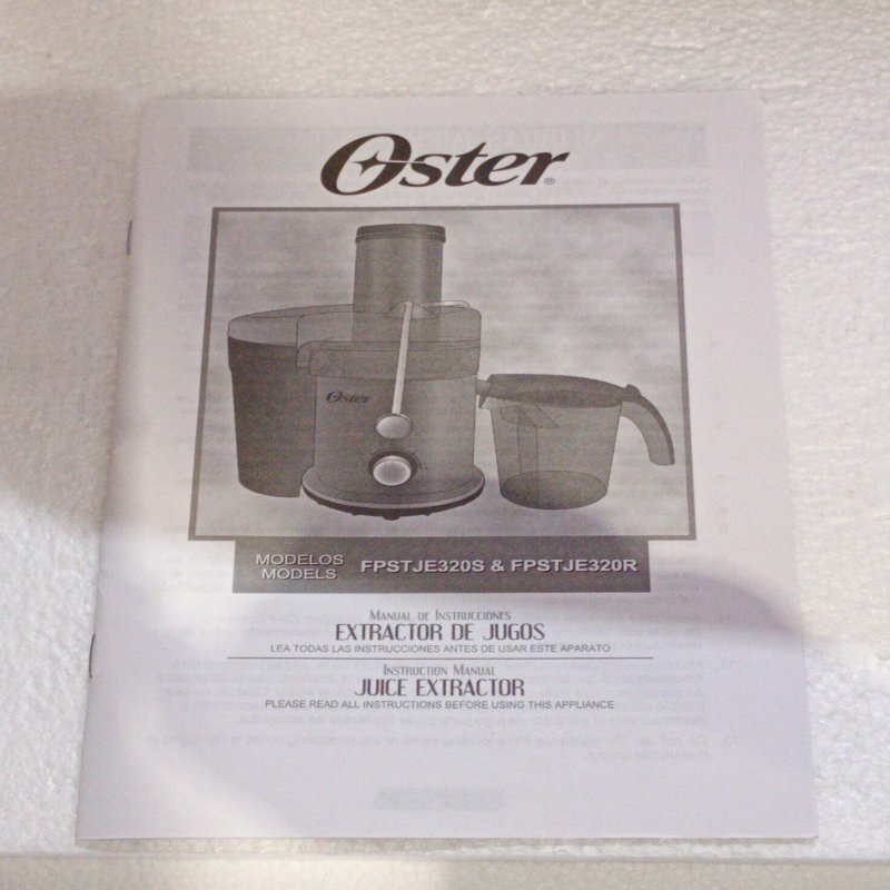 Extractor de Jugos Oster FPSTJE320S 2 Velocidades