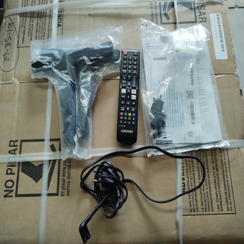 Smart TV Crystal UHD Samsung UN50U8000FG 50 Pulgadas