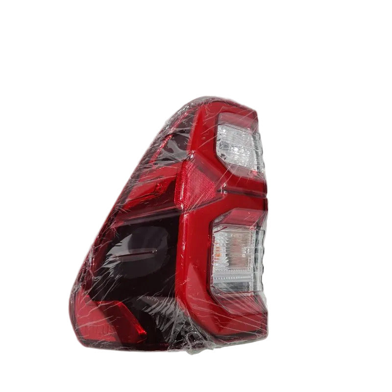 Foco Trasero Izquierdo For Hilux 19-24 Nitoyo R-NT56004 12V