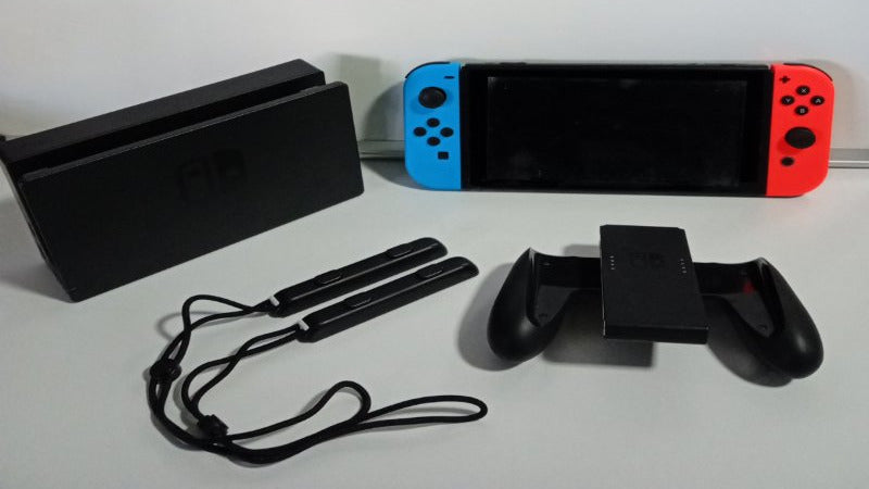 Consola Nintendo Switch Neon Mario Kart 8 Deluxe (Reacondicionada)