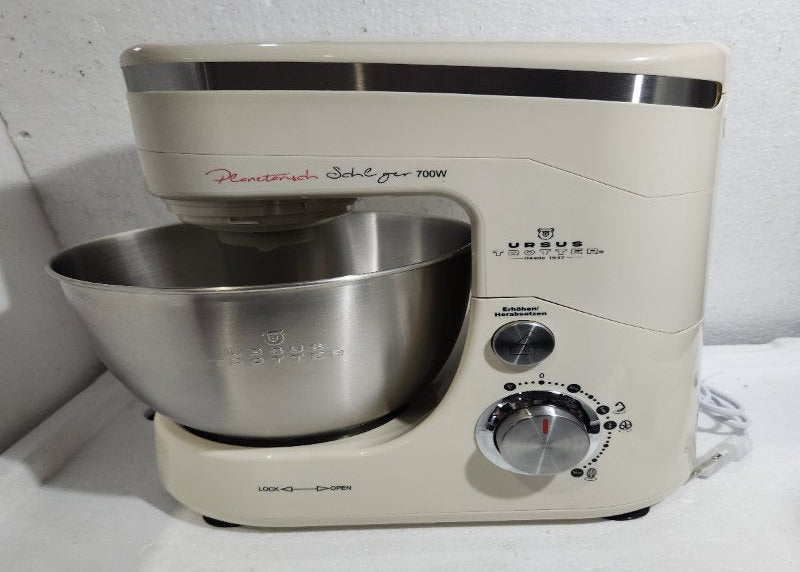Batidora de Pedestal Ursus Trotter UT-KLEIN700