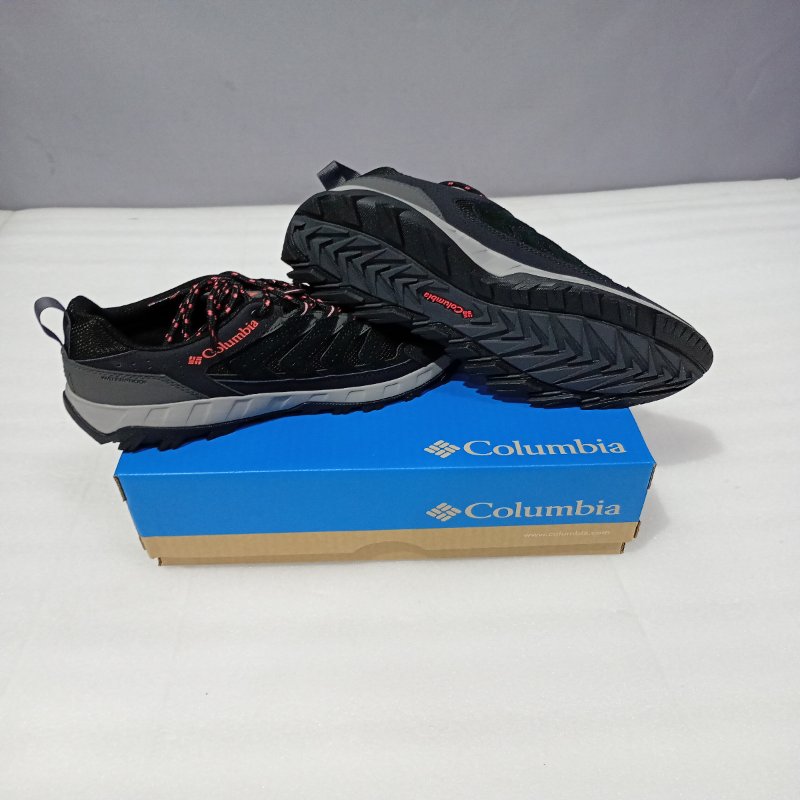 Zapatillas Columbia Strata Trail Low WP – Black/Juicy, EUR 39.5