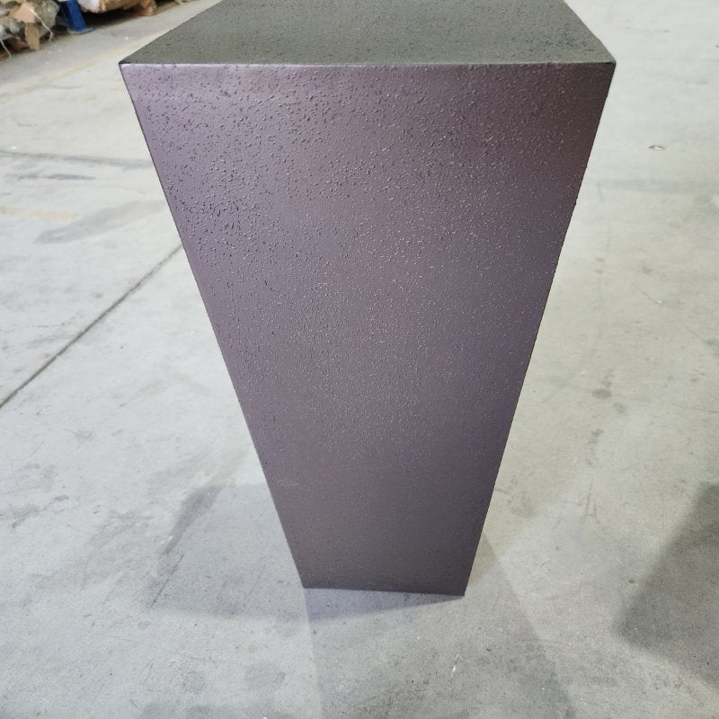 Pedestal de Metal Alargado Zara Home Negro