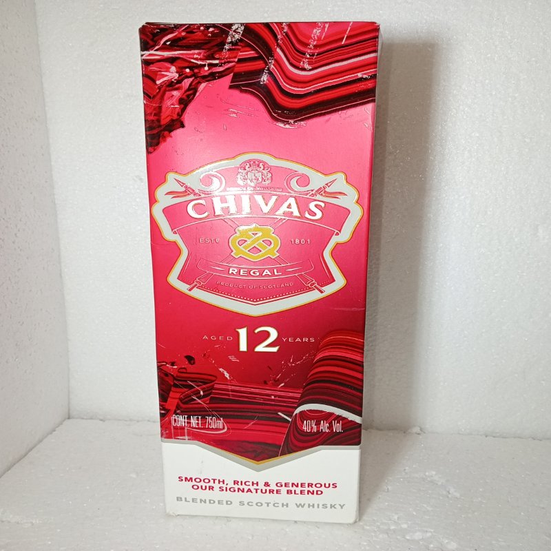 Whisky Chivas Regal Aged 12 Years Blended Scotch 750 ml