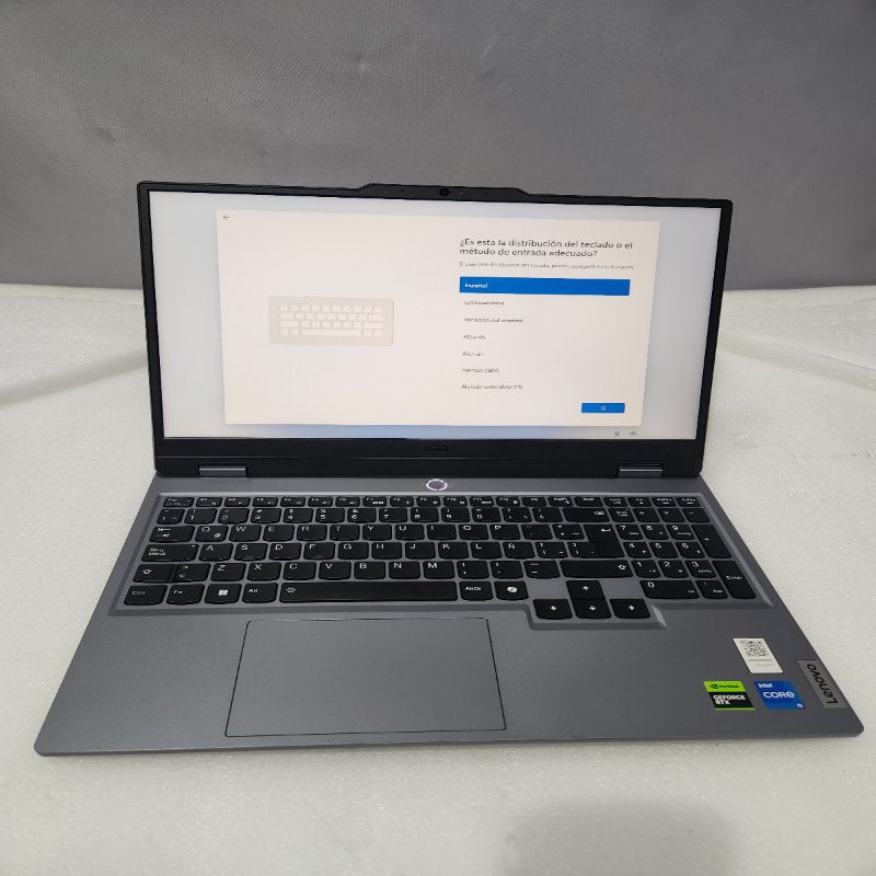 Notebook Gamer Lenovo LOQ 15IAX9 15.6" Intel Core i5-12450HX 16GB RAM 512GB SSD RTX 3050