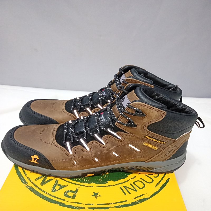 Botín de Seguridad Panama Jack PJ507MDKTC – Café Moro, Talla 42, Masculino