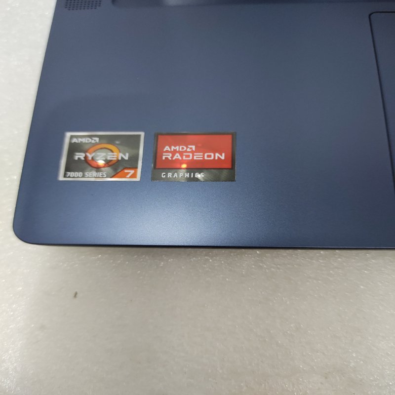 Notebook Lenovo Ideapad Slim 3 14ARP10 Ryzen 7 14 Pulgadas 16GB/512GB, Comic blue