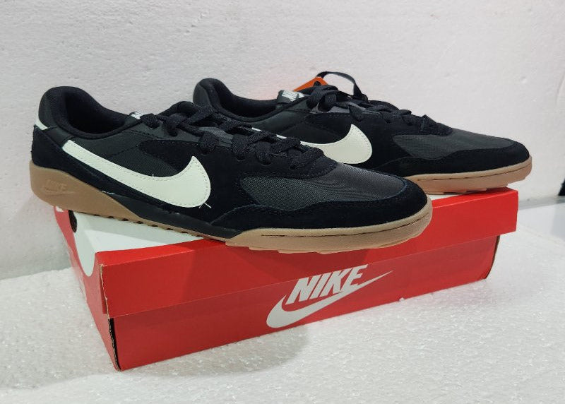 Zapatilla Urbana Nike Terra Manta Suede Talla 38.5 EUR, Negro