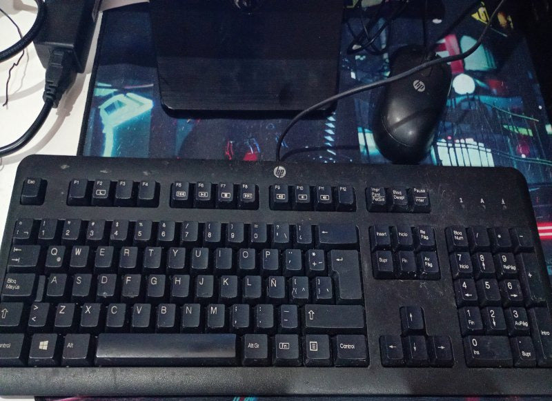 Kit PC HP ProDesk 600 G1 SFF – Intel Core i5, 8GB RAM, SSD 930GB